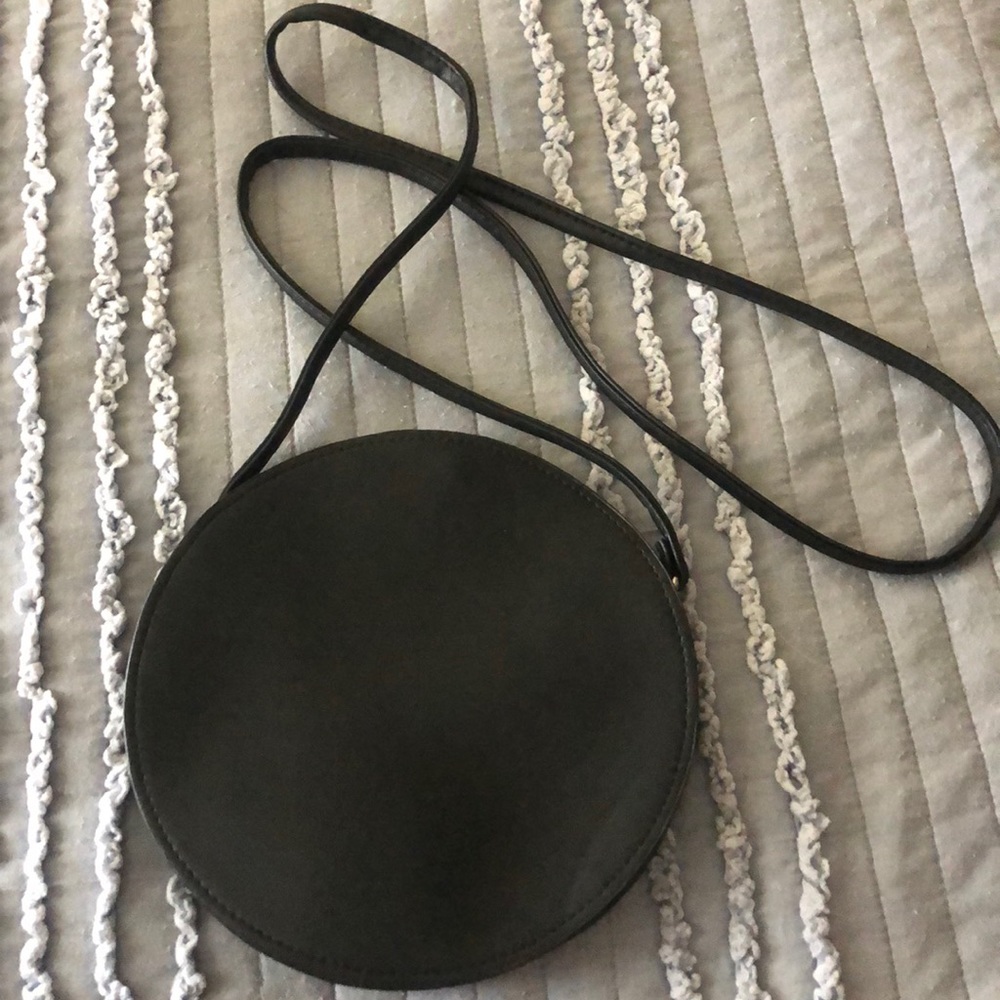Black crossbody